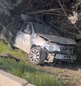 İnegöl'de feci kaza! Sürücü yaralandı, araç pert oldu