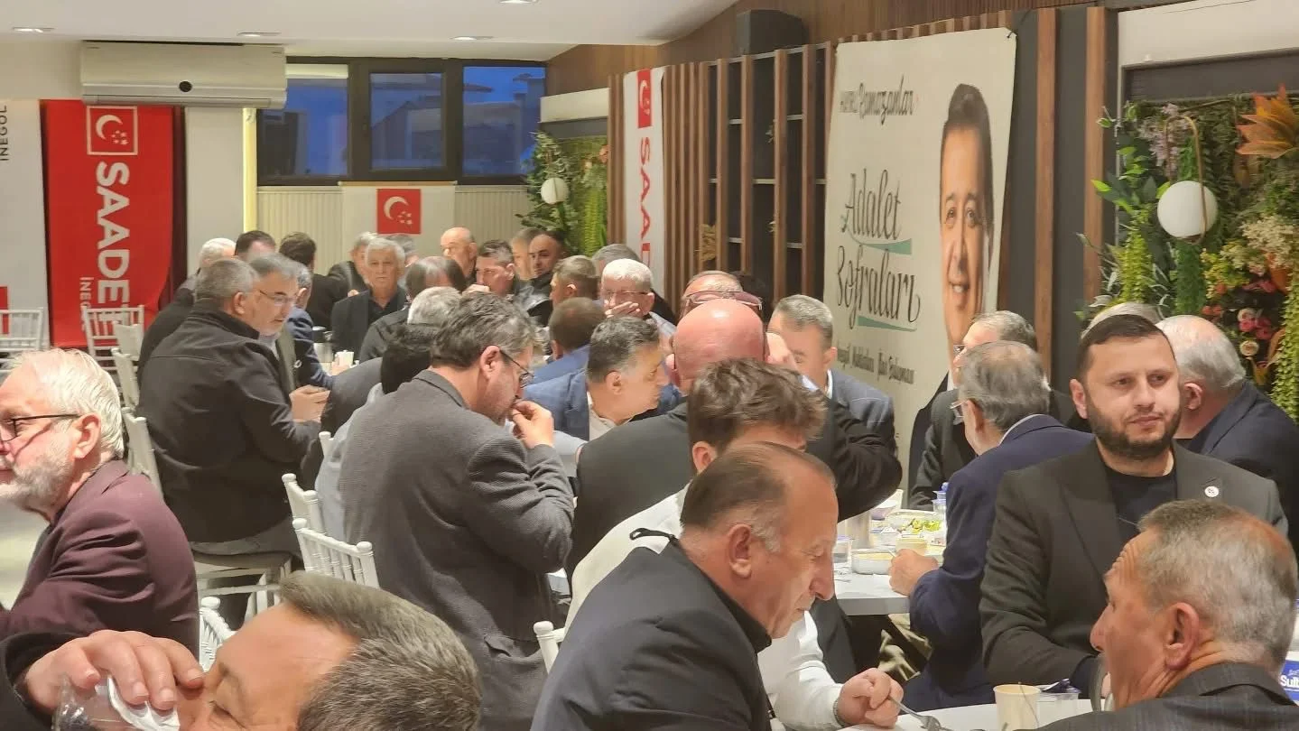 Saadet Partisi İnegöl’de muhtarlarla iftarda bir araya geldi