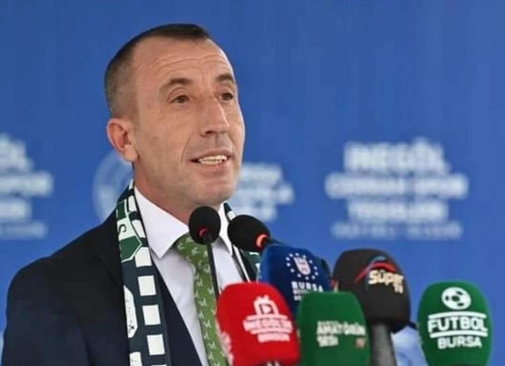 Cerrahspor Başkanı Recep Okumuş Görevinden Ayrıldığını Açıkladı