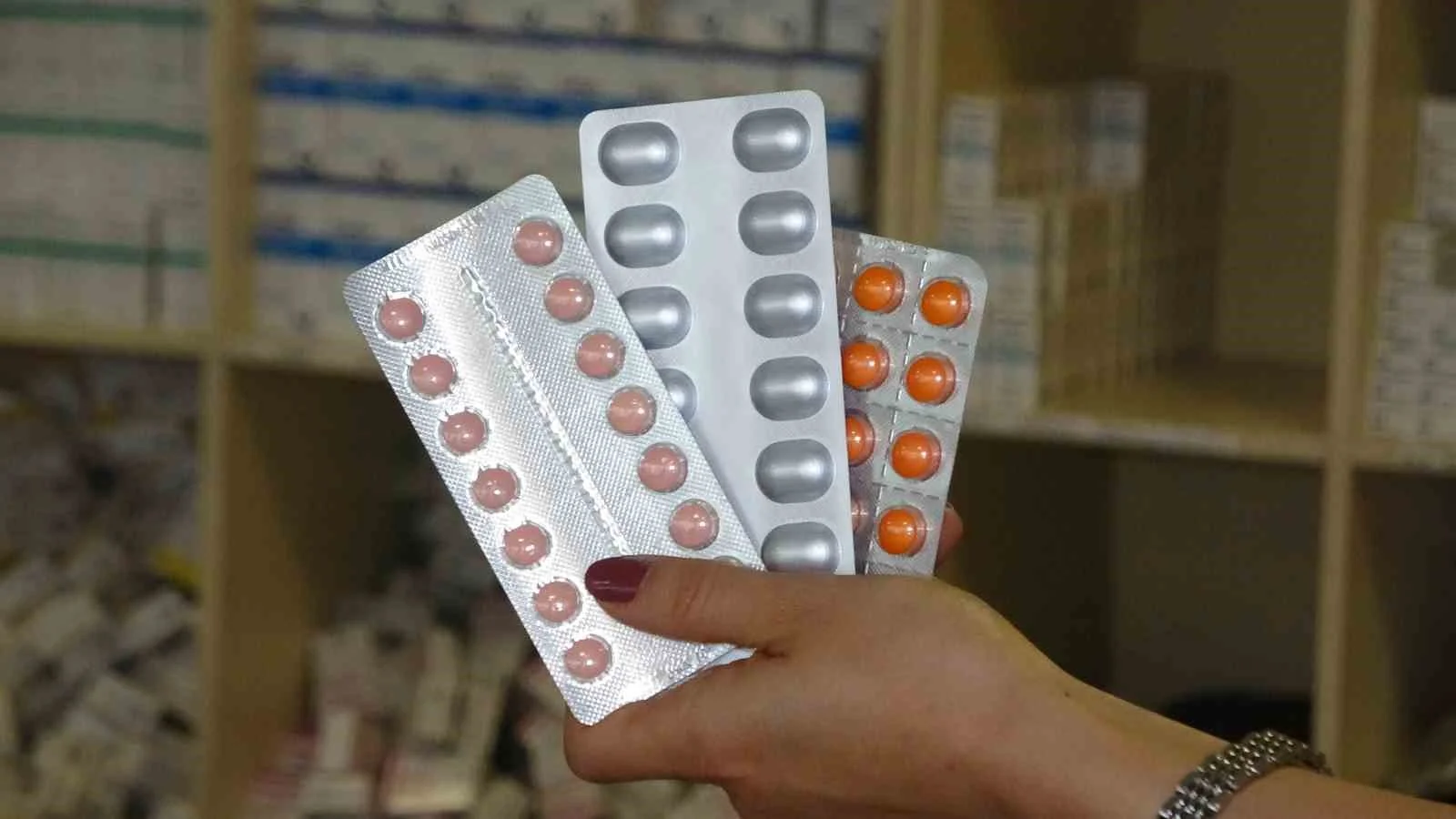 İlaçta yeni zam! Vatandaşın cebine yüzde 6 yansıyacak