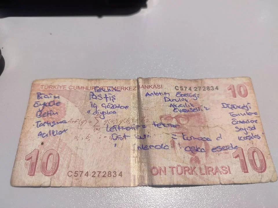 İnegöl'de 10 liranın üzerine yazdıklarına bakın!