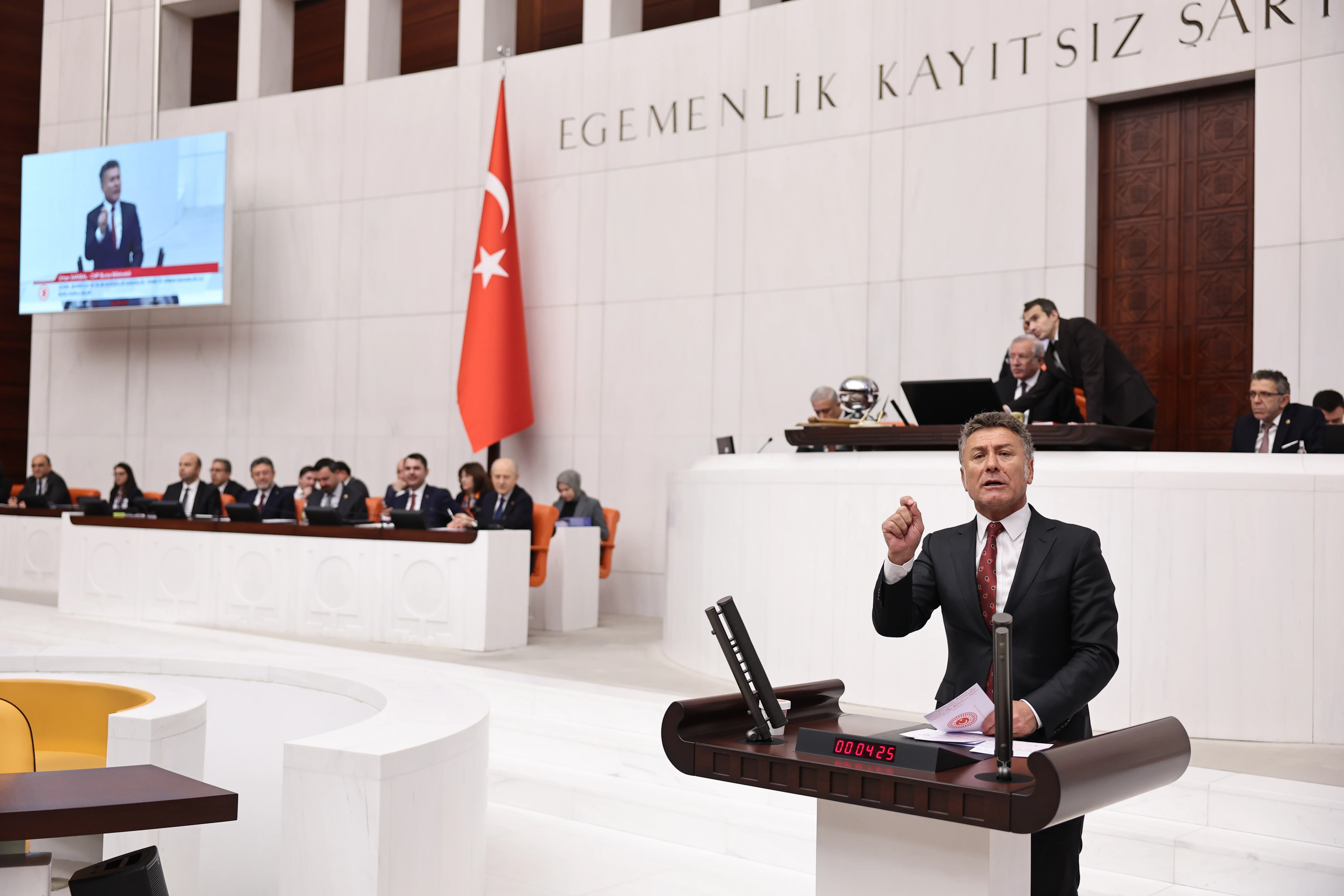 CHP’li Sarıbal: Çiftçi gübre ve mazot maliyetiyle karşı karşıya