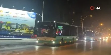 Bursa halk otobüsçüleri zam için eylem başlattı