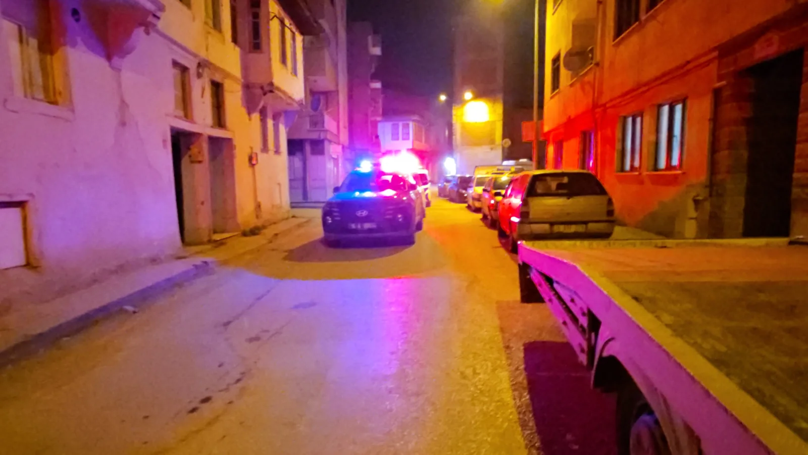 Çatıda mangal keyfi mahalleliyi sokağa döktü