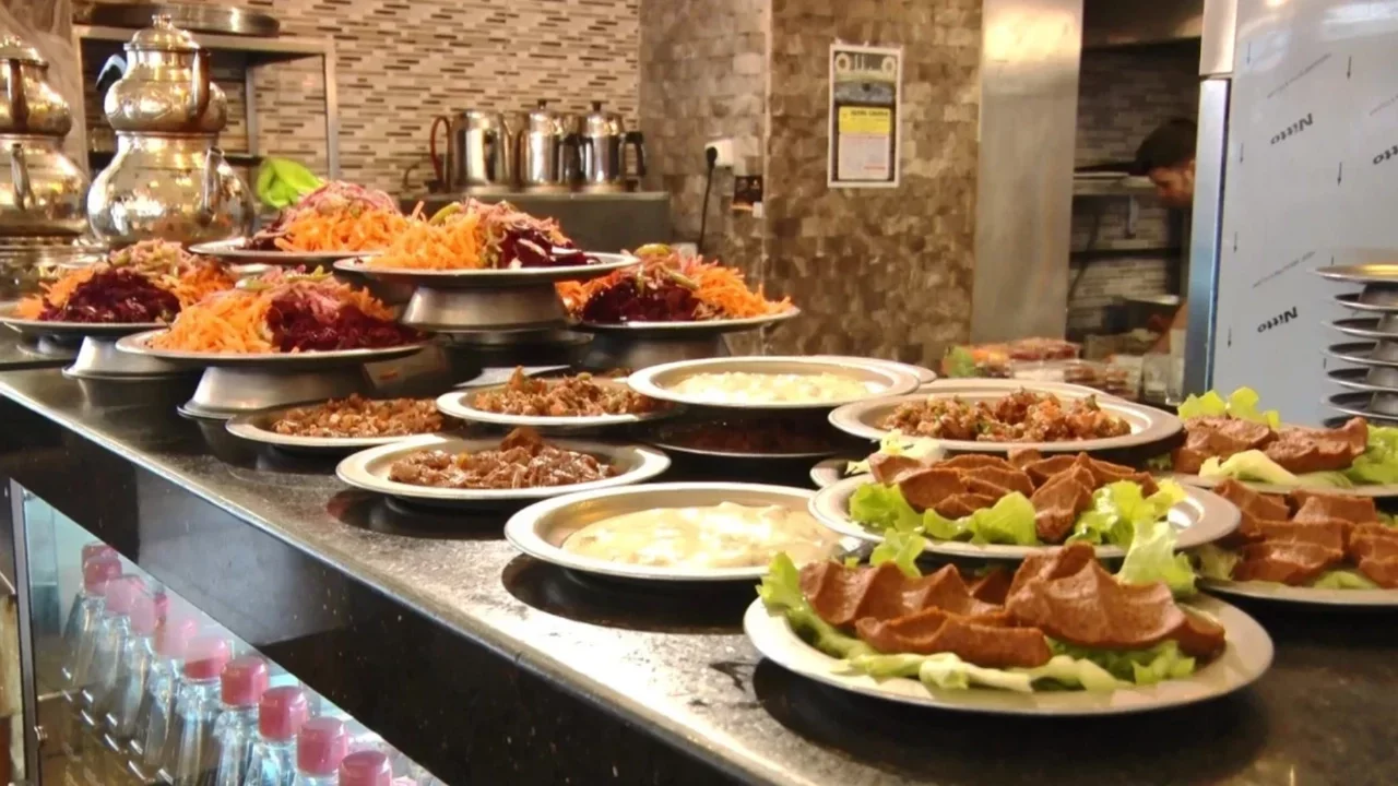 Restoran ve kafelerde menüde içerik ve kalori dönemi