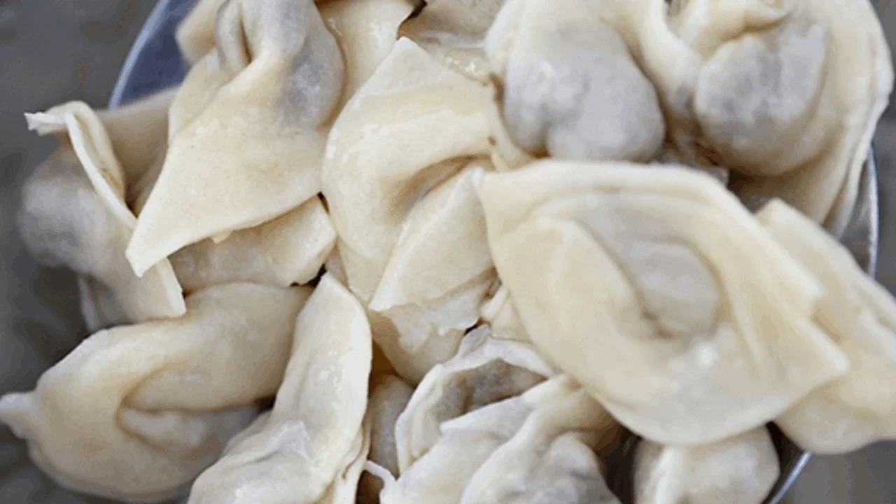 Gelinim Mutfakta Zümrüt Mantı tarifi ve malzemeleri