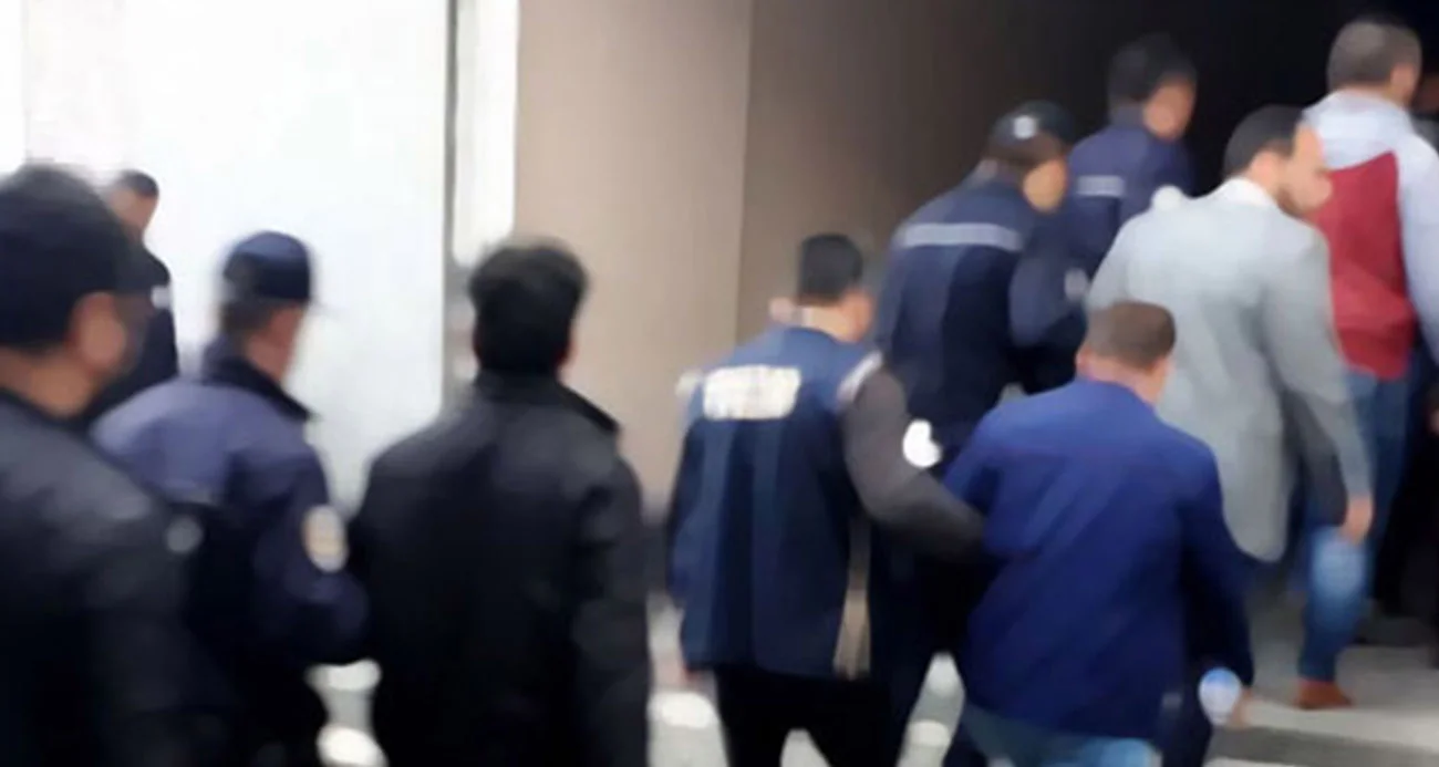 İnegöl’e okul yapan aileden 4 kişi gözaltına alındı