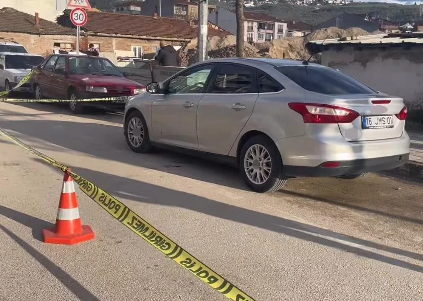 Silahlı saldırıdan yaralı kurtuldu polise sığındı