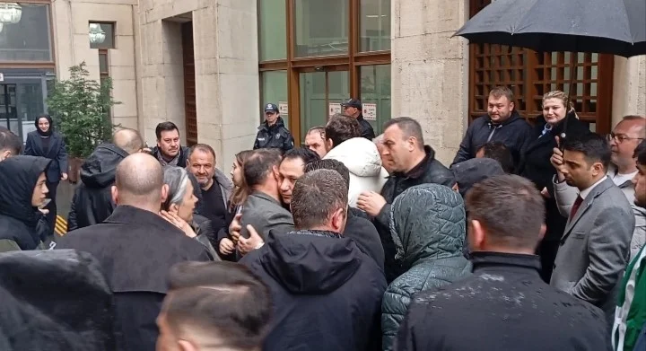 Bursa'da Bozbey soruşturmasında 11 kişi serbest bırakıldı Bursa'da Bozbey soruşturmasında 11 kişi serbest bırakıldı