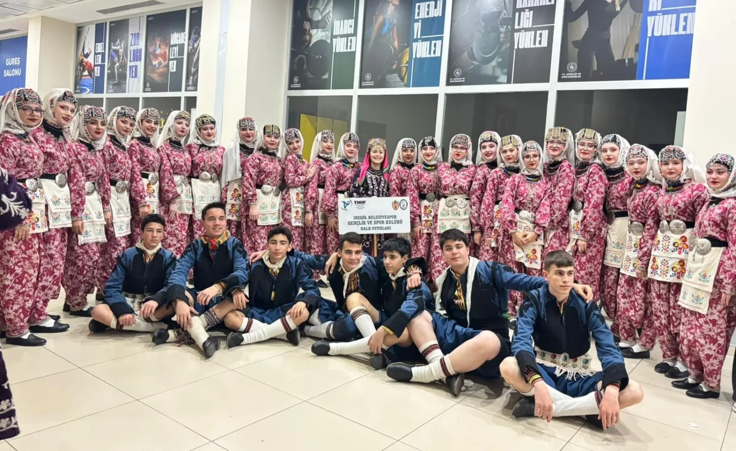 Halk oyunlarında dereceler İnegöl’e geldi