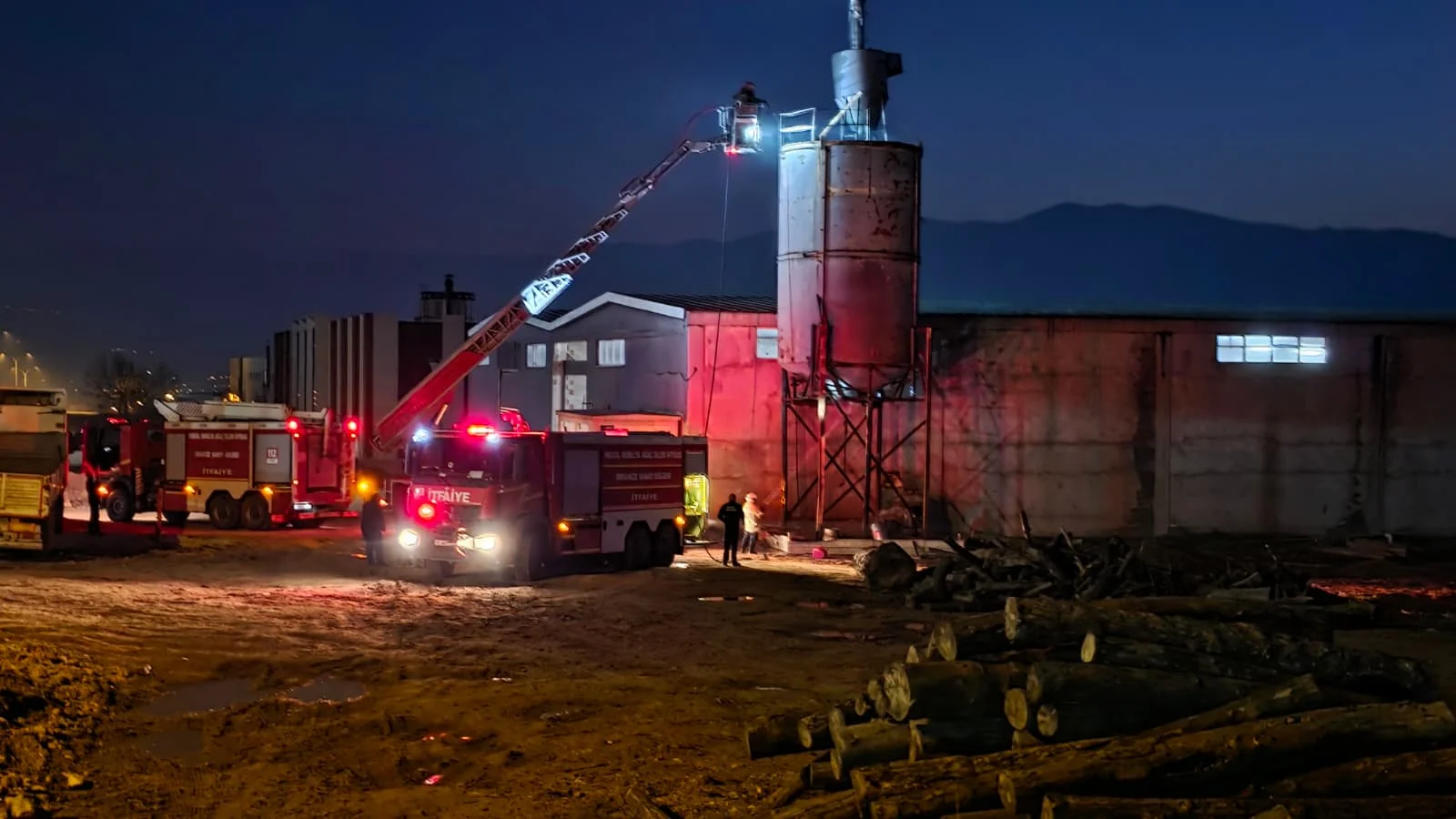 Hamzabey OSB'de korkutan yangın