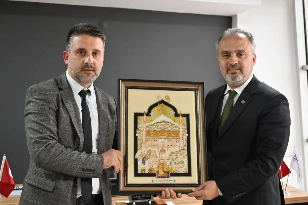 Alinur Aktaş’tan Şahin Biba yorumu