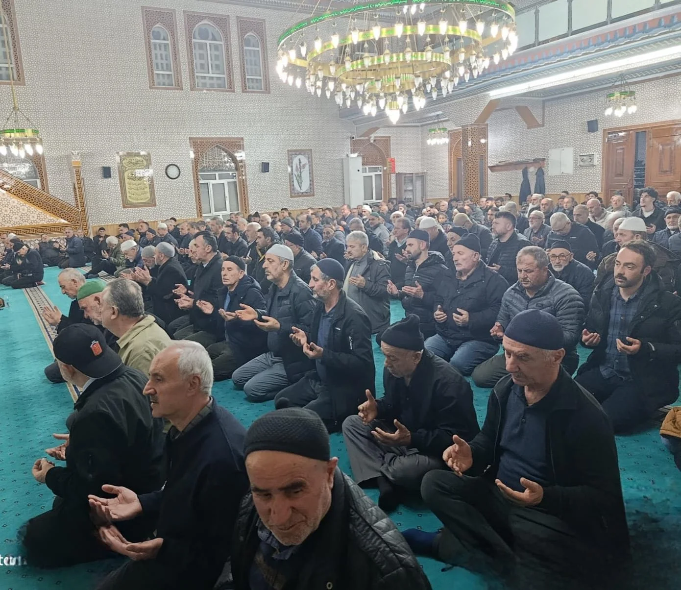 İnegöl’de şehitler için Mevlid-i Şerif programı düzenlendi