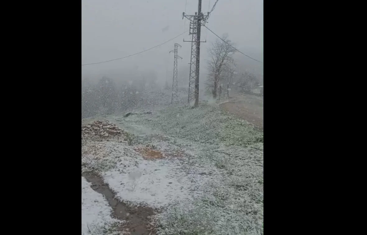 İnegöl'ün yüksek kesimlerinde kar yağışı başladı
