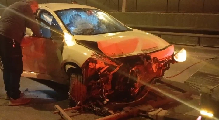 Zincirleme kazada 6 kişi hastanelik oldu