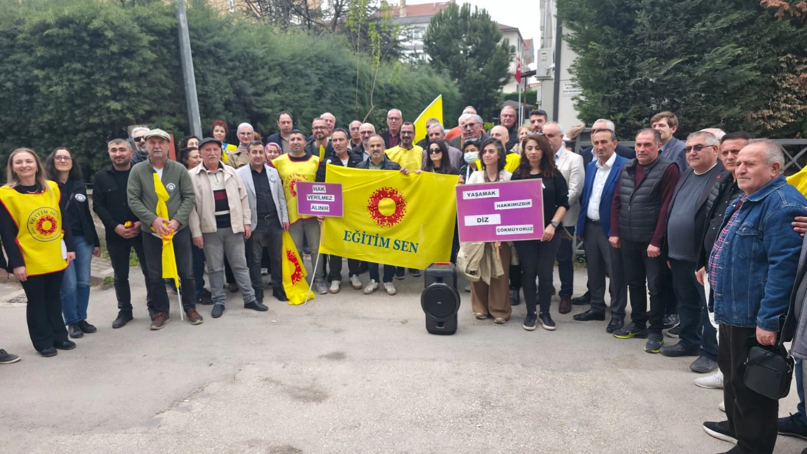 İnegöl’de Eğitim Sen’den Siverek saldırısına sert tepki