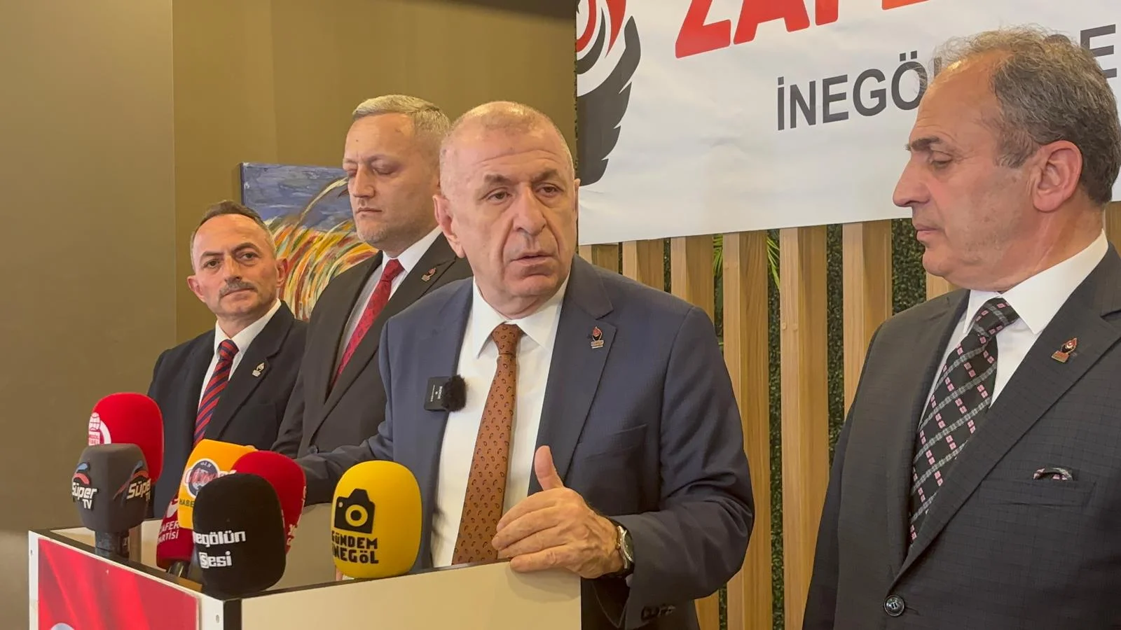 Ümit Özdağ İnegöl'den açıkladı “Bu Sorun Polisle Çözülmez!”