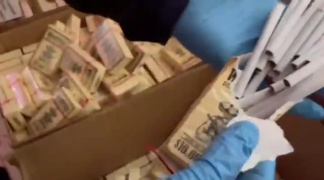 Dev operasyonda depo ve araçlardan servet çıktı!