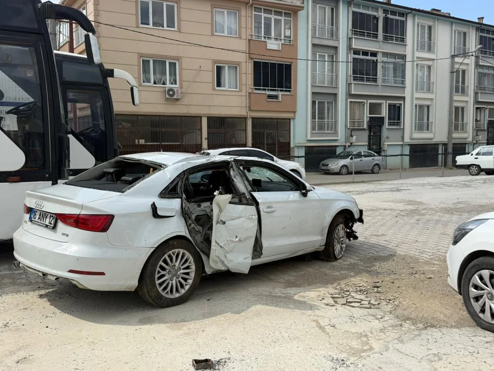 Genç yaşta feci kazada hayatını kaybetti!