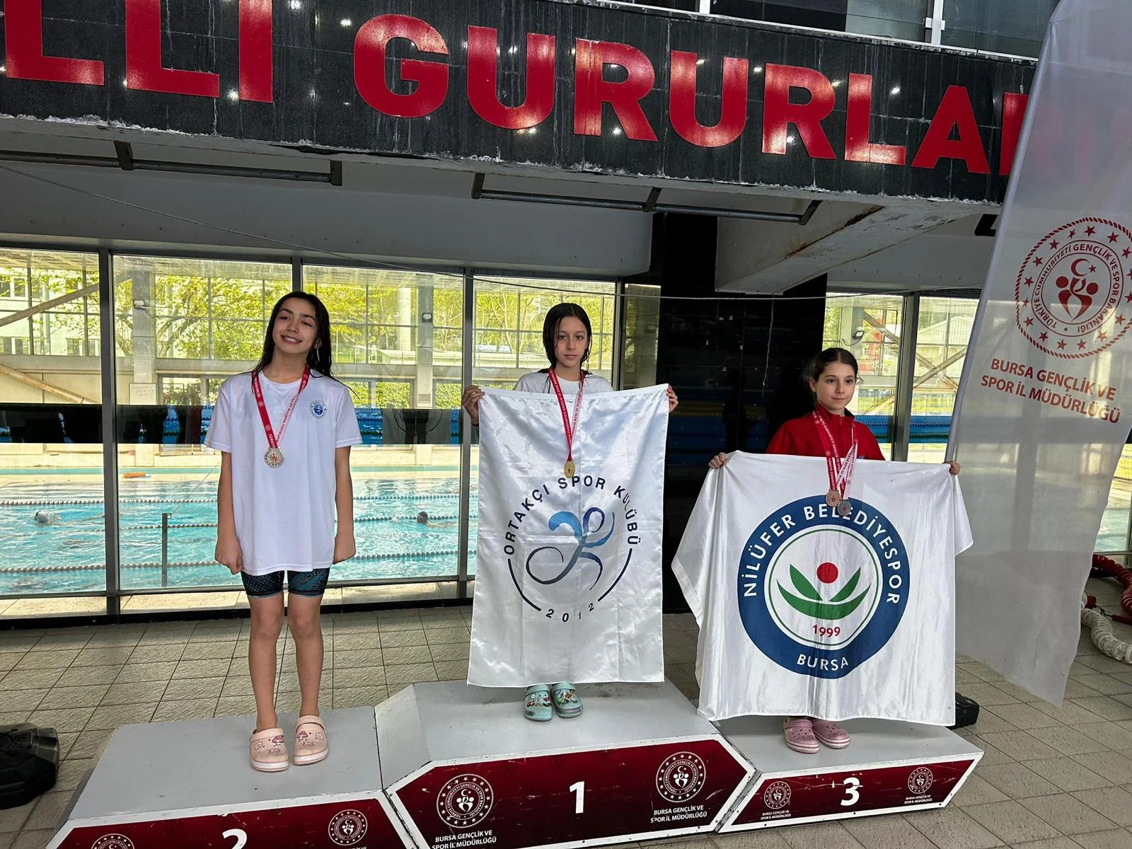 Ortakçı Spor Kulübü yüzmede 13 madalya aldı