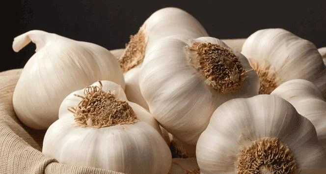 Sarımsak Kokusu Nasıl Giderilir? Hızlı Çözümler