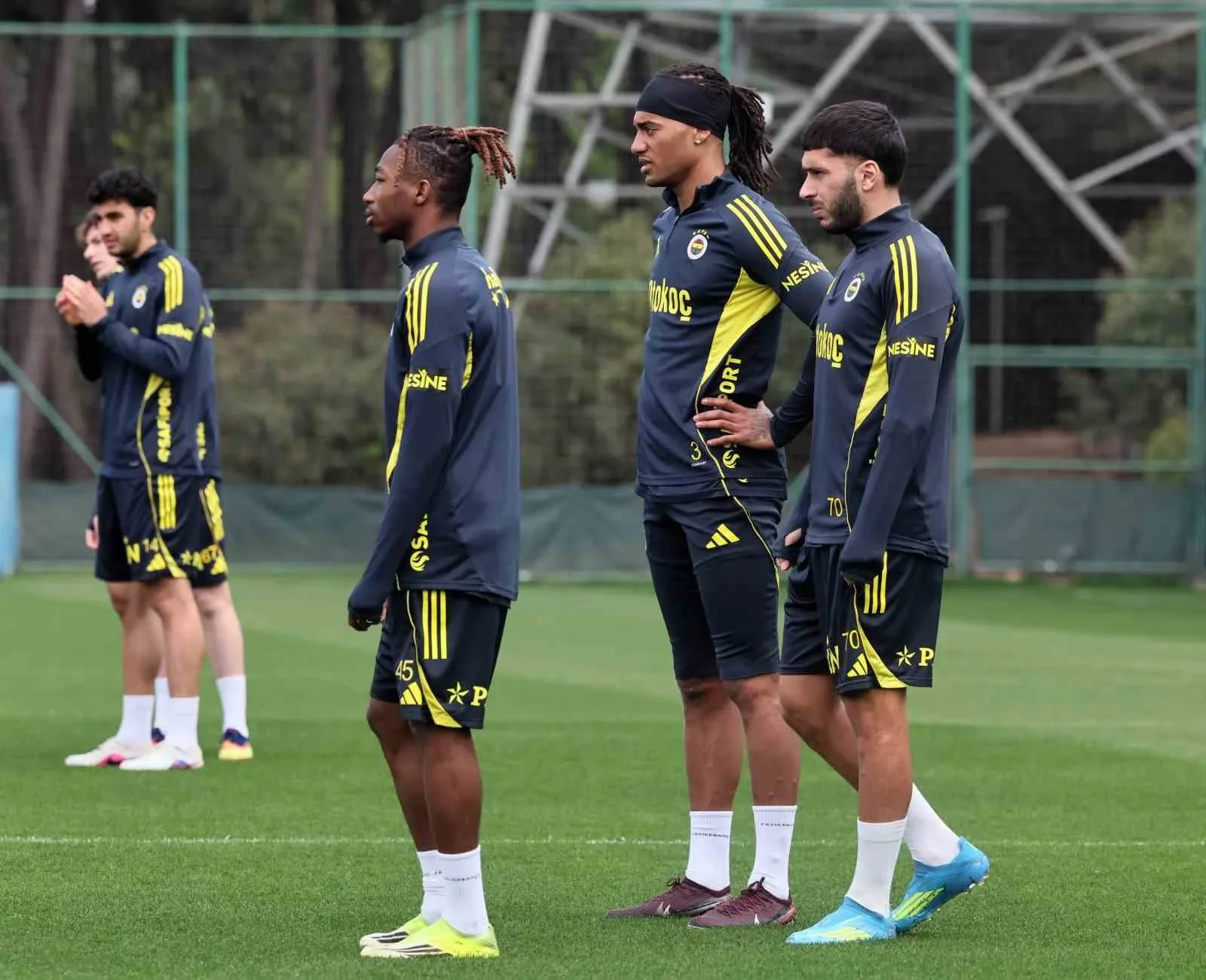 Fenerbahçe, Galatasaray derbisi hazırlıklarına başladı