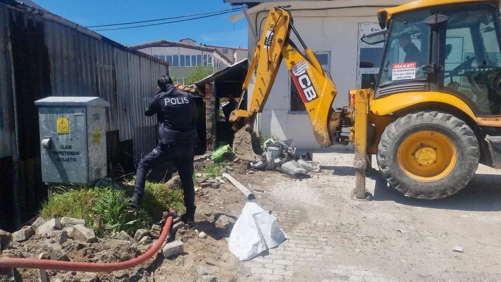 İnegöl'e 1 saat uzaklıkta korkutan yangın!