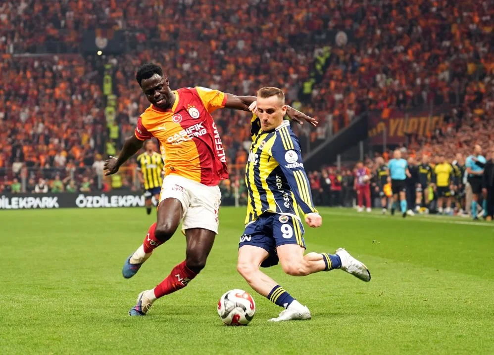 Galatasaray Fenerbahçe 3-0 Geniş Özet