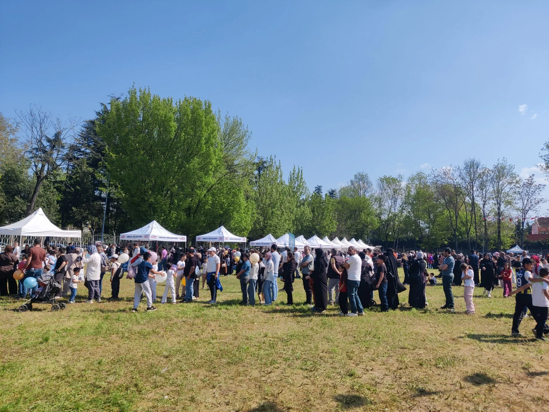 İnegöl Çocuk Şenliği Yoğun İlgi Gördü