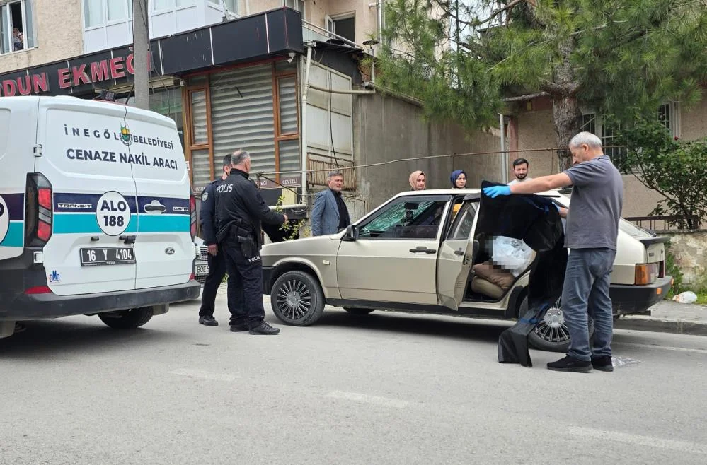İnegöl'de araçta korkunç olay! 22 yaşındaki genç yaşamını yitirdi