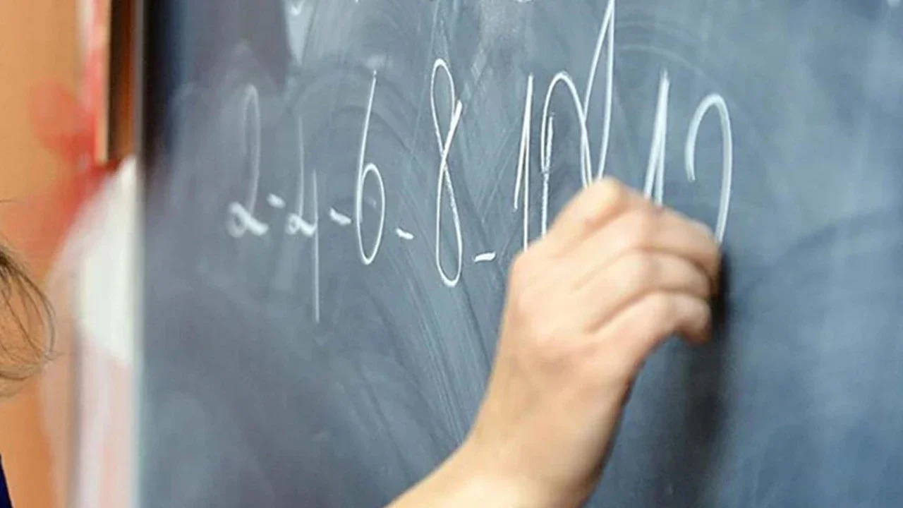 Öğretmen il içi yer değiştirme başvuruları 4-6 Mayıs