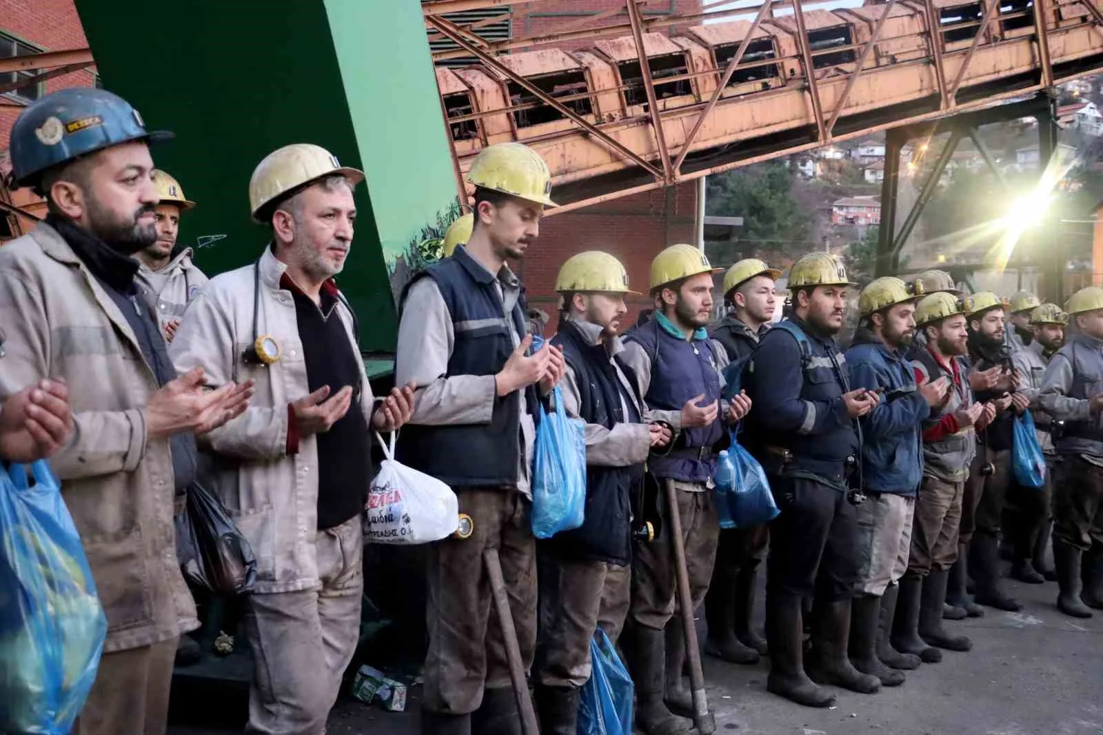 1 Mayıs İşçi Bayramı Türkiye’de nasıl ortaya çıktı? 1 Mayıs tatil mi?