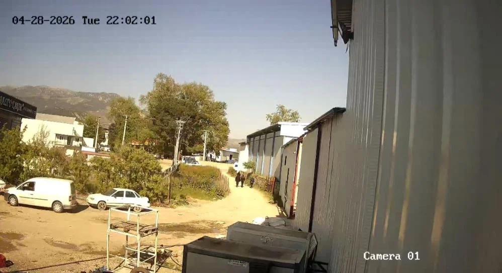 Bursa’da genç kadın avukatın vurulma anı kamerada