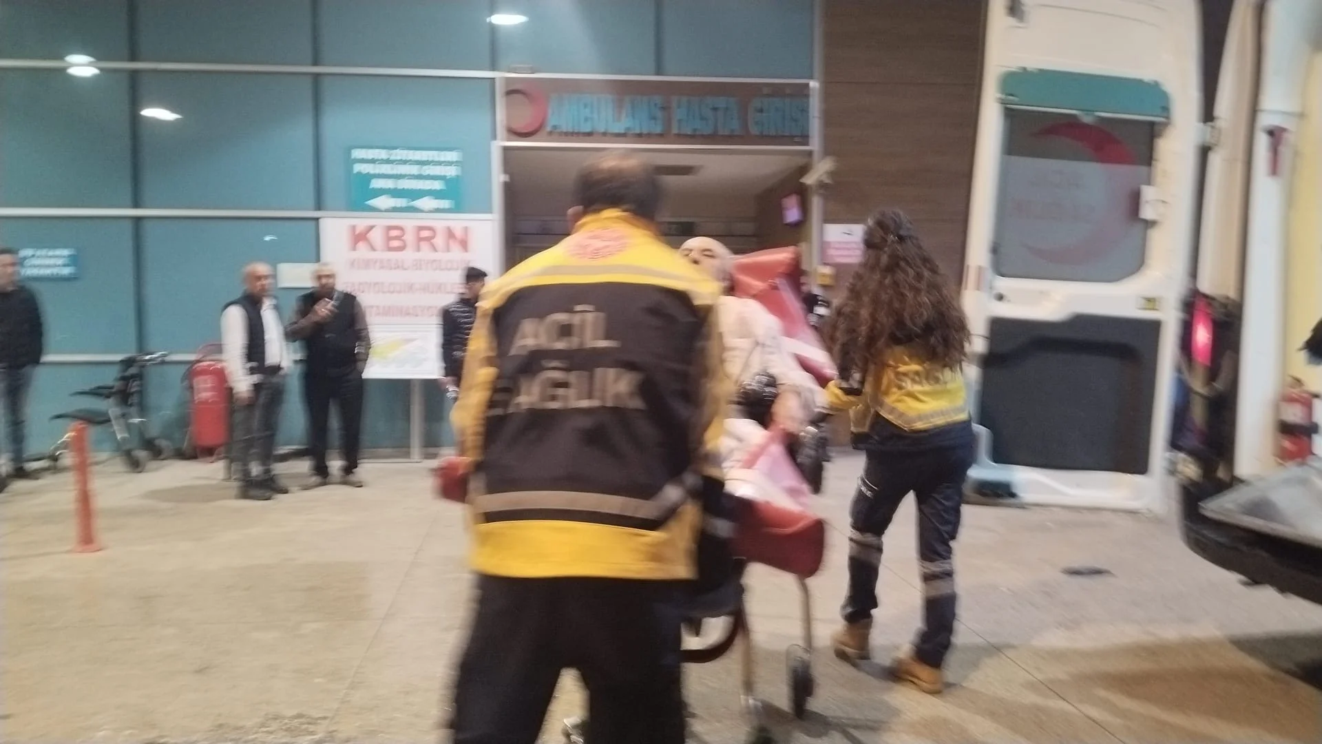 İnegöl’de bıçaklı kavga; 1 yaralı