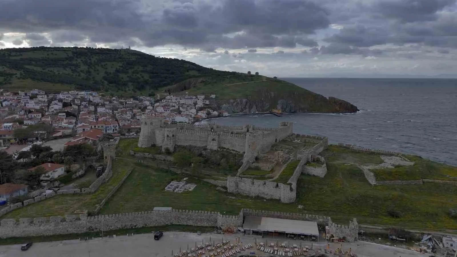 Kuzey Ege’nin turizm merkezi Bozcaada 3 günlük tatilde yüzde 70 doluluk oranına ulaştı