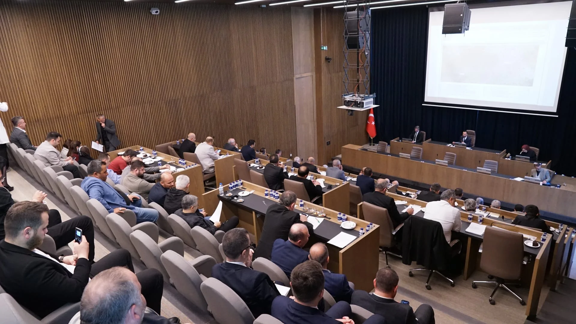 İNBEL A.Ş. 100 milyon TL kredi çekecek