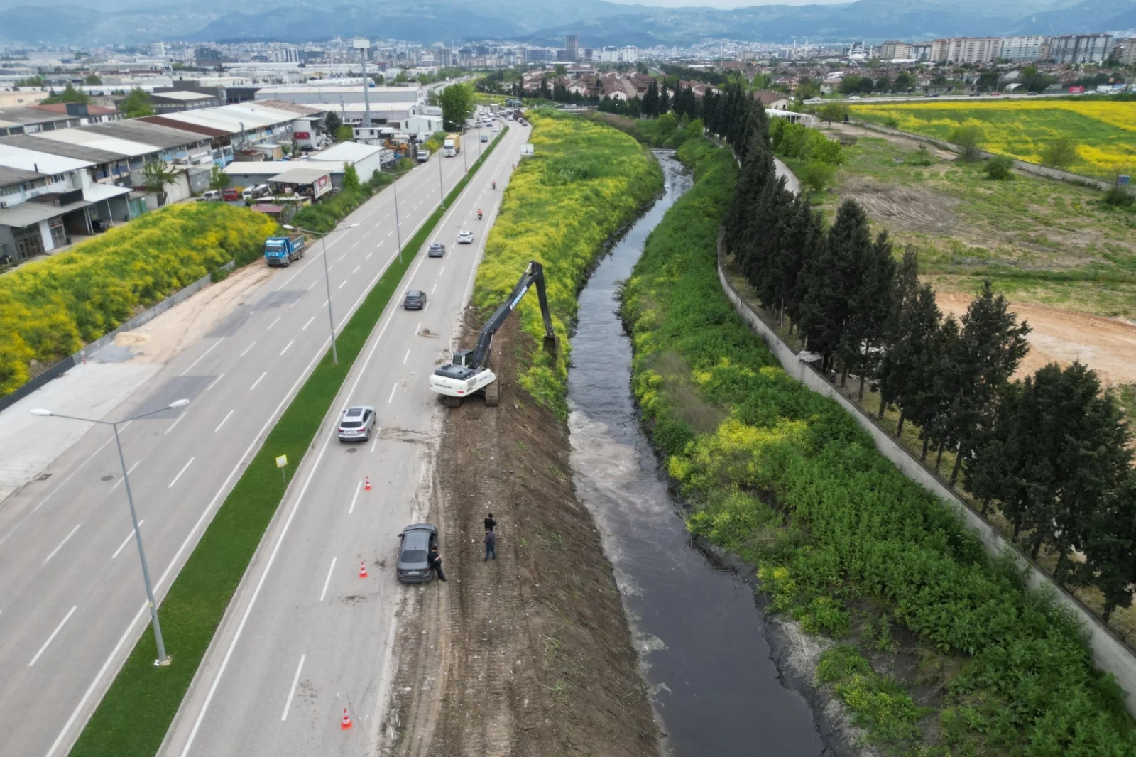 Büyükşehir’den  dere temizliği