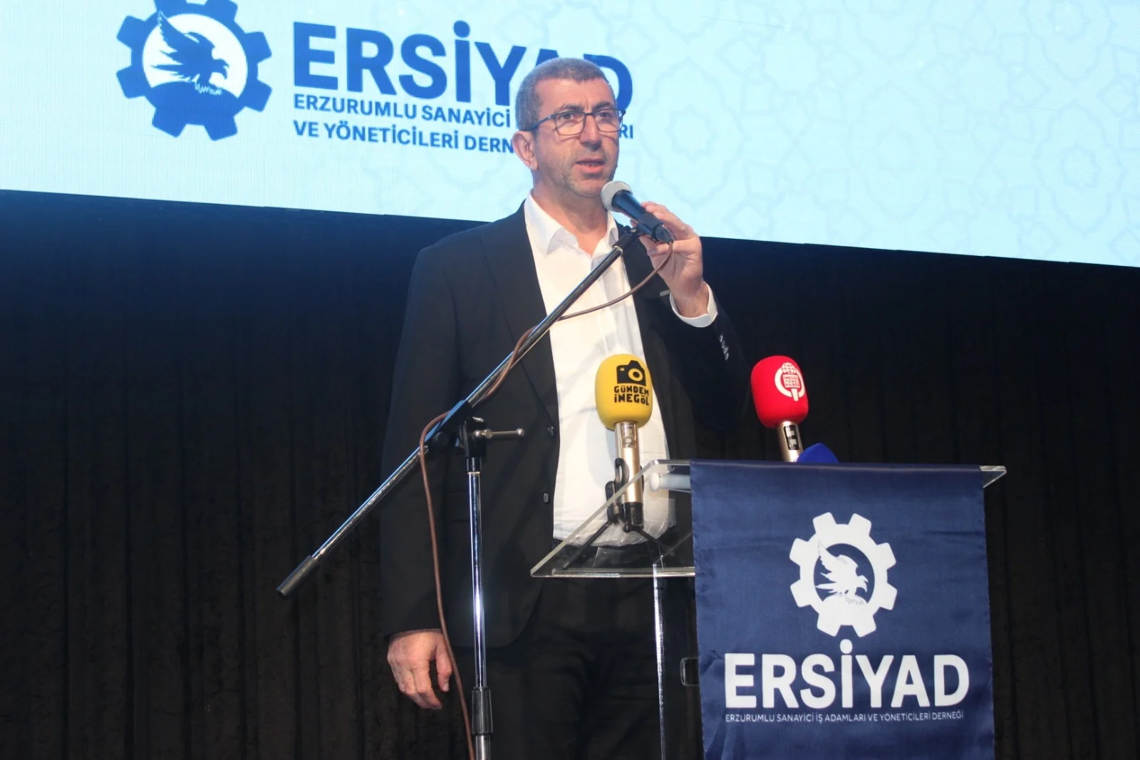 Erzurumlu iş insanları İnegöl’de bir araya geldi
