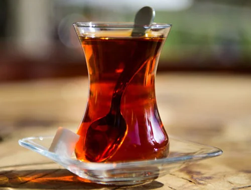 Yemekten Sonra Çay İçenler Dikkat!