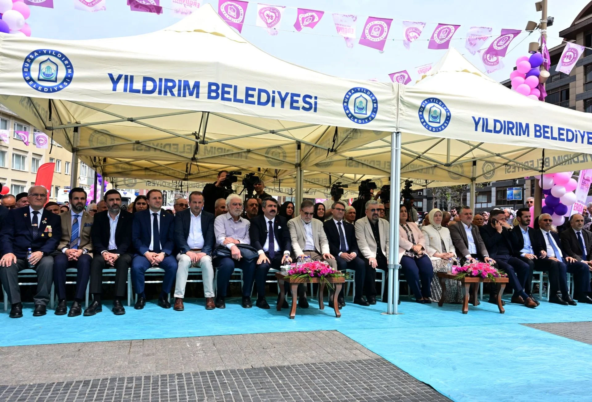 Yıldırım’da 600 yıllık Erguvan Bayramı geleneği sürüyor Yıldırım’da 600 yıllık Erguvan Bayramı geleneği sürüyor