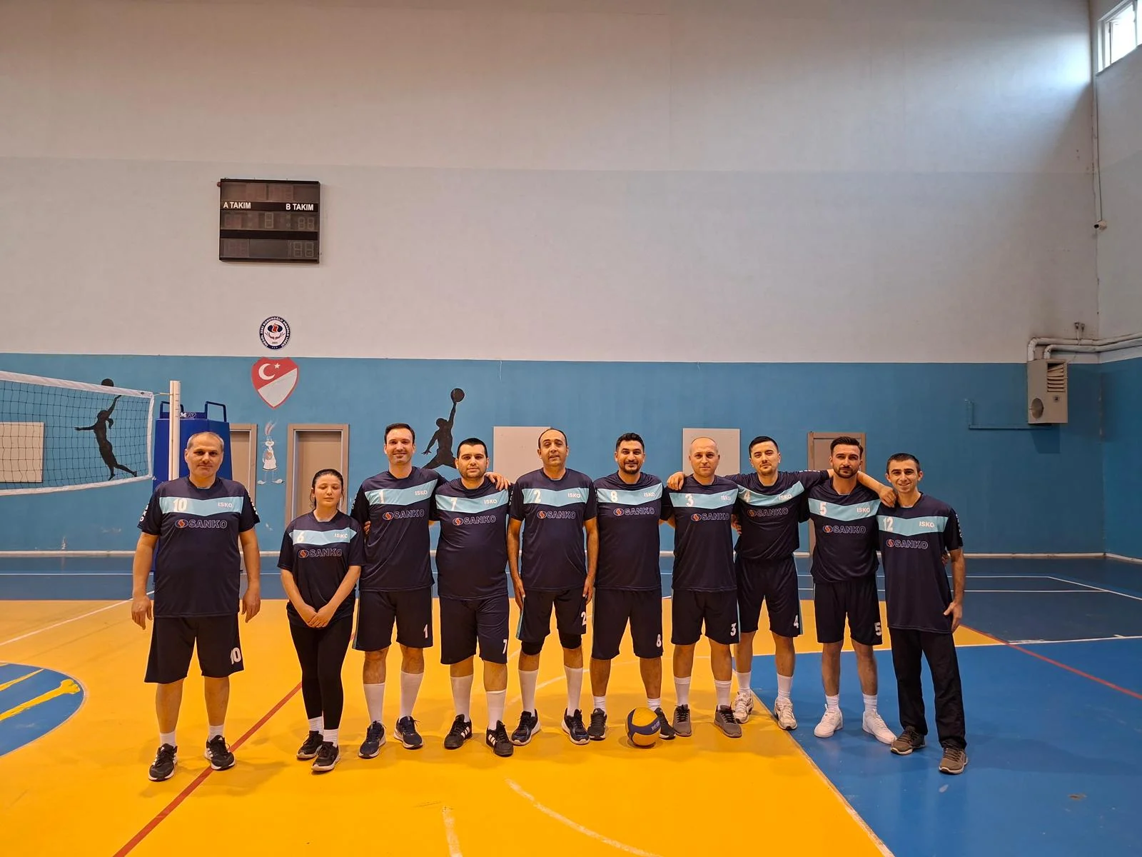 13. İSKO Geleneksel Voleybol Turnuvası coşkuyla başladı