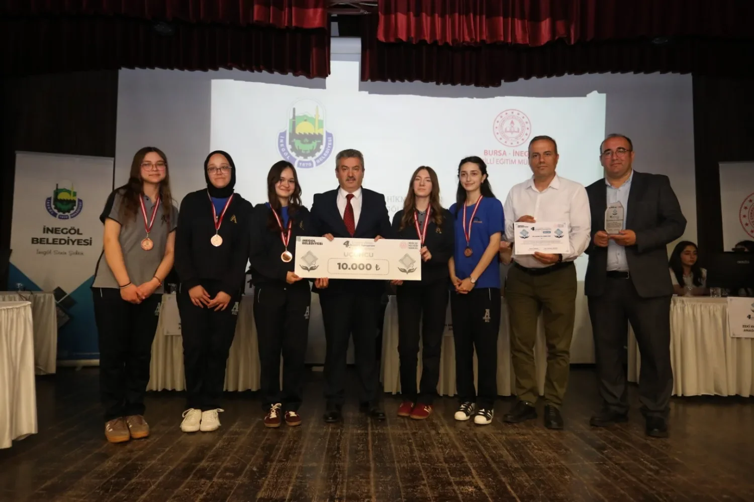 “İnegöl’ü Tanıyorum” Yarışmasının Şampiyonu Belli Oldu