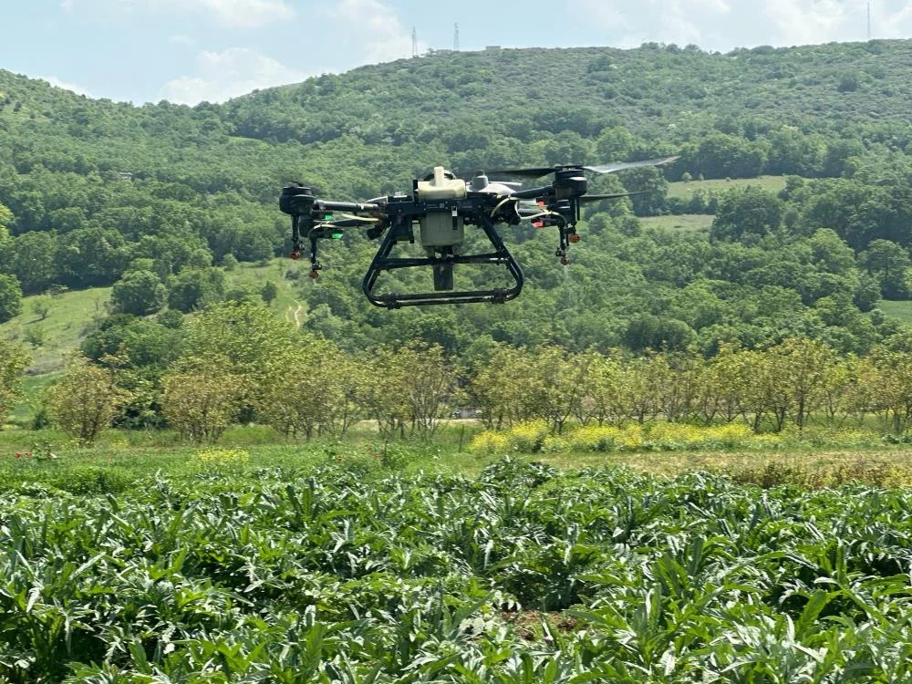 Bursa Kestel’de çiftçiye drone desteği: 10 dakikada gübreleme Bursa Kestel’de çiftçiye drone desteği: 10 dakikada gübreleme