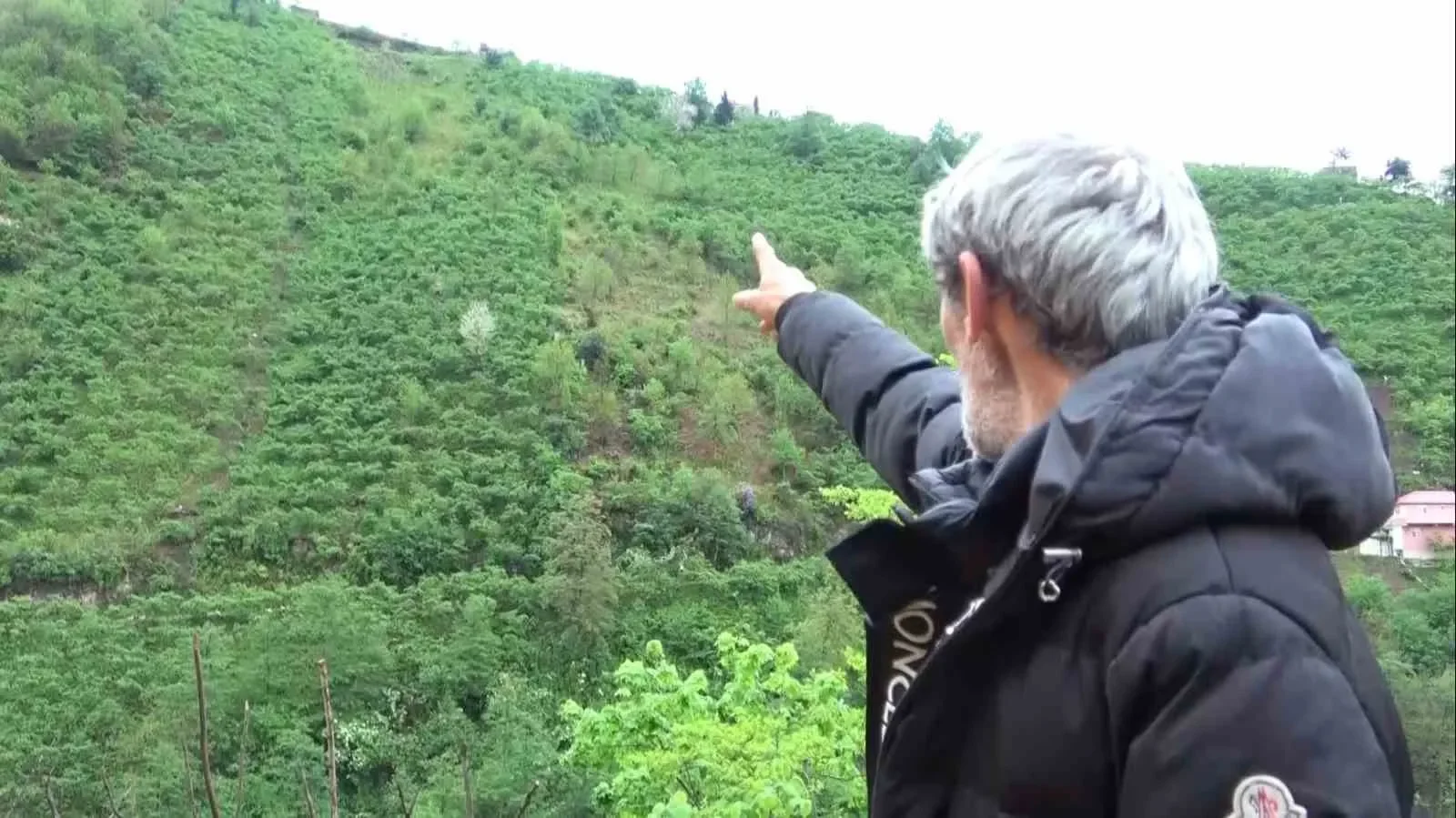 Giresun Güce'de araç 300 metrelik yamaçtan yuvarlandı