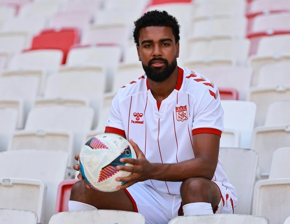 Göztepe, Noah Sonko Sundberg Transferinde Sona Geldi