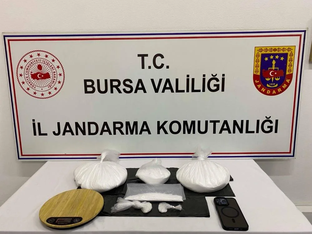 2 kilo 355 gram ele geçirildi!