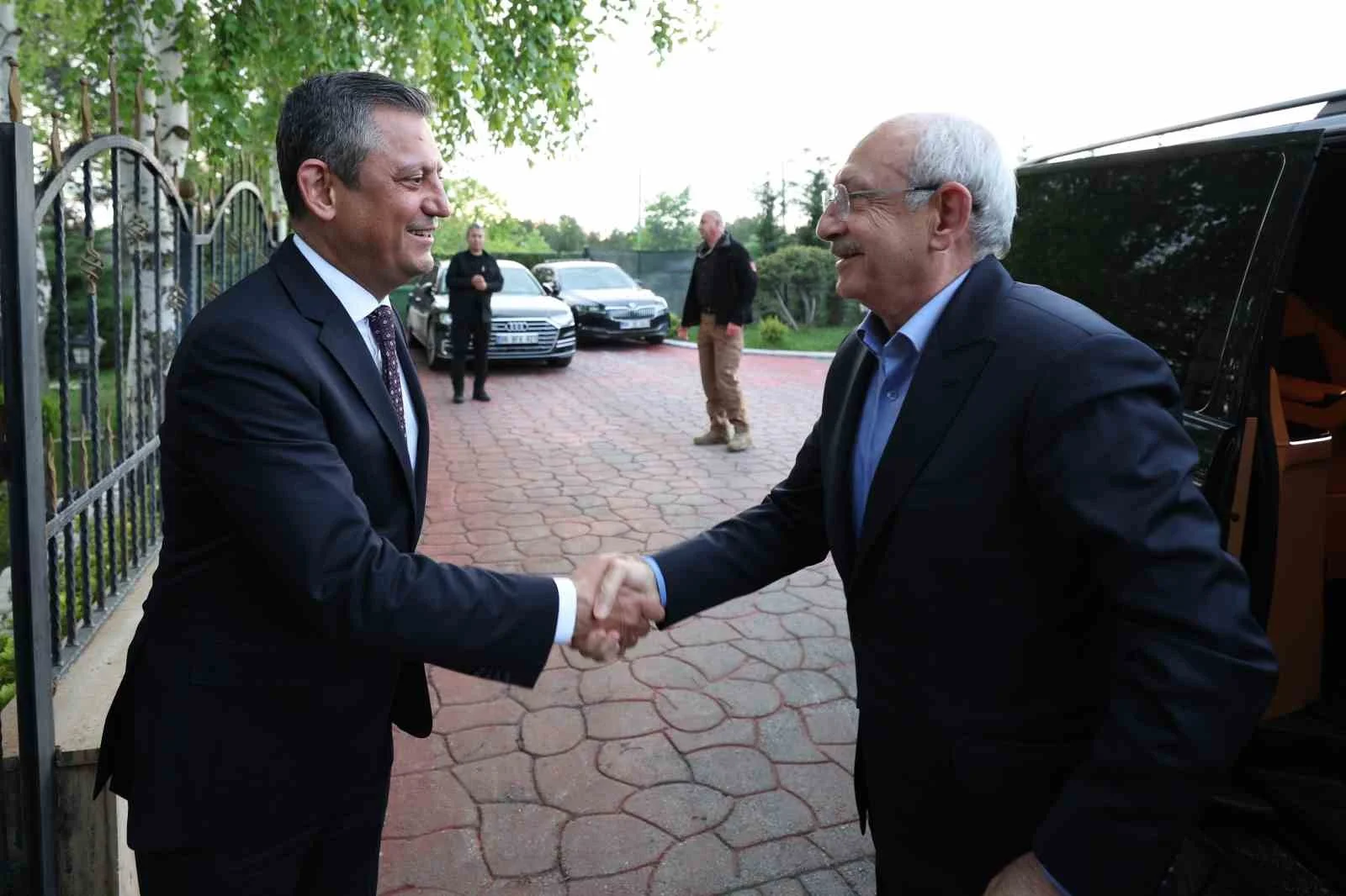 CHP Kurultayı İptal Edildi! Kılıçdaroğlu Göreve Geri Dönüyor