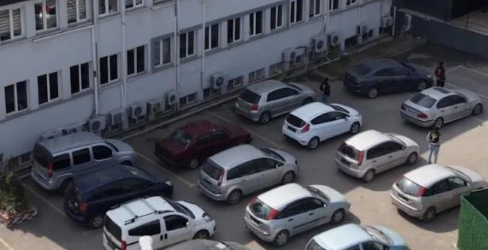 Bursa’da dev “change” operasyonu! Çok sayıda araç ele geçirildi
