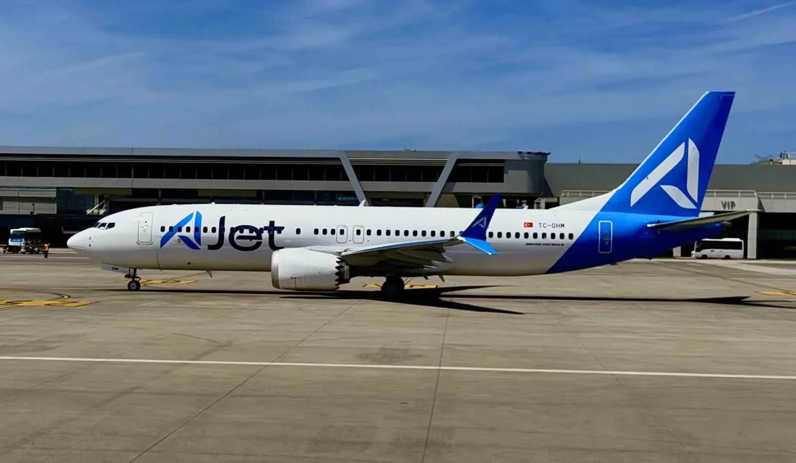 AJet, Kurban Bayramı için 180 ek sefer planladı