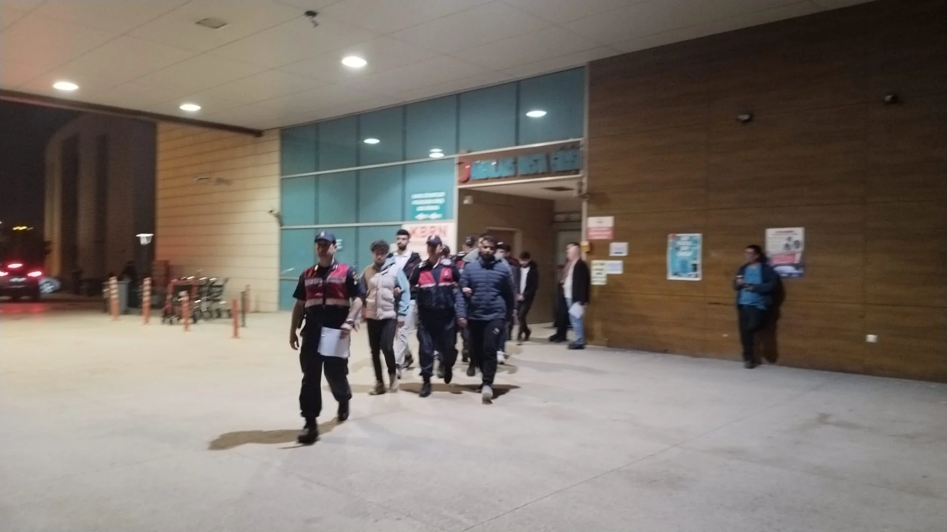 İnegöl Alibeyköy'de 7 düzensiz göçmen yakalandı